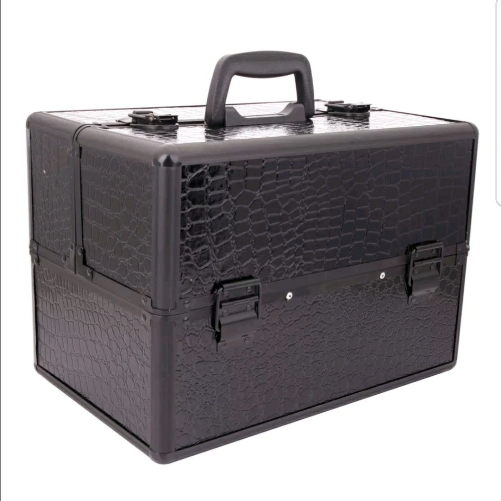 Aluminum & Leather Maker up Box Organizer